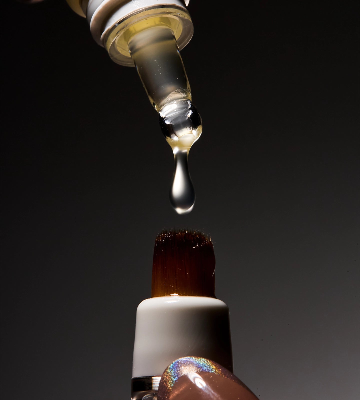 Nail & Cuticle Polishing Gloss